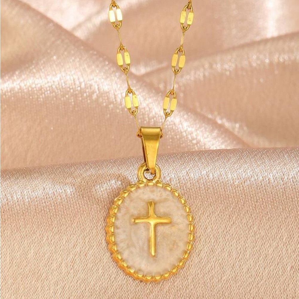 Buy now! Cross charm necklace